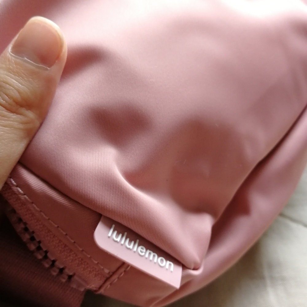 LULULEMON Everywhere Belt Bag Pink Pastel 1L NWT - Picture 7 of 7